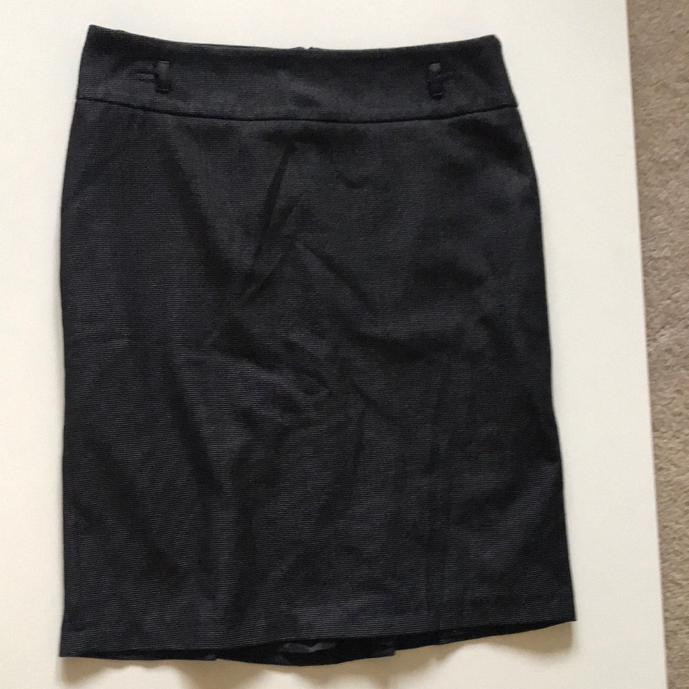 Koton-skirt-pleated in back